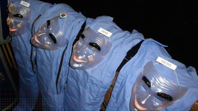 Devo presenta adelanto de 'Hardcore Live'