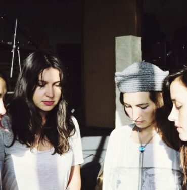 Warpaint – Heads Up