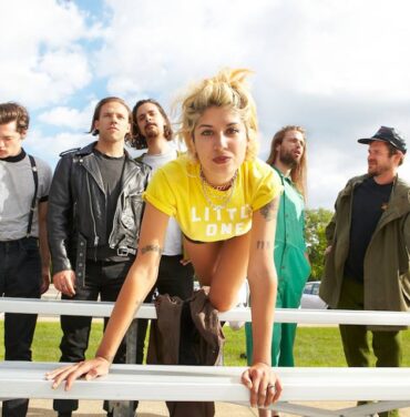 Jessica Hernández and The Deltas, una dualidad de idiomas