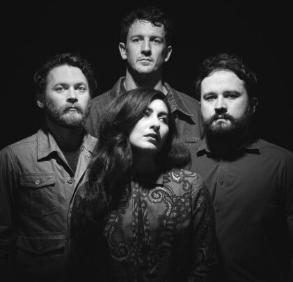 King Woman estrena video