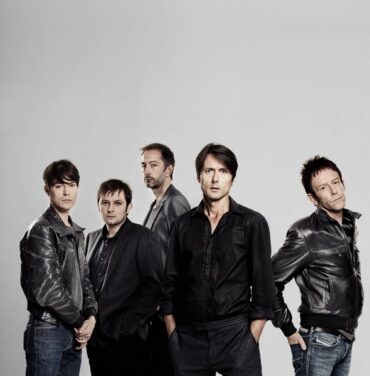 Suede anuncia lanzamientos especiales