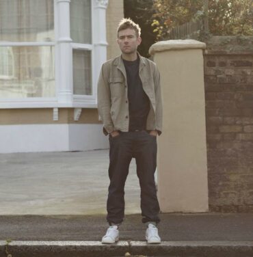 ¡Nuevo sencillo de Damon Albarn!
