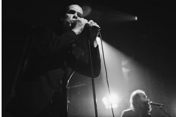 Nick Cave & The Bad Seeds acompañados por un coro de niños