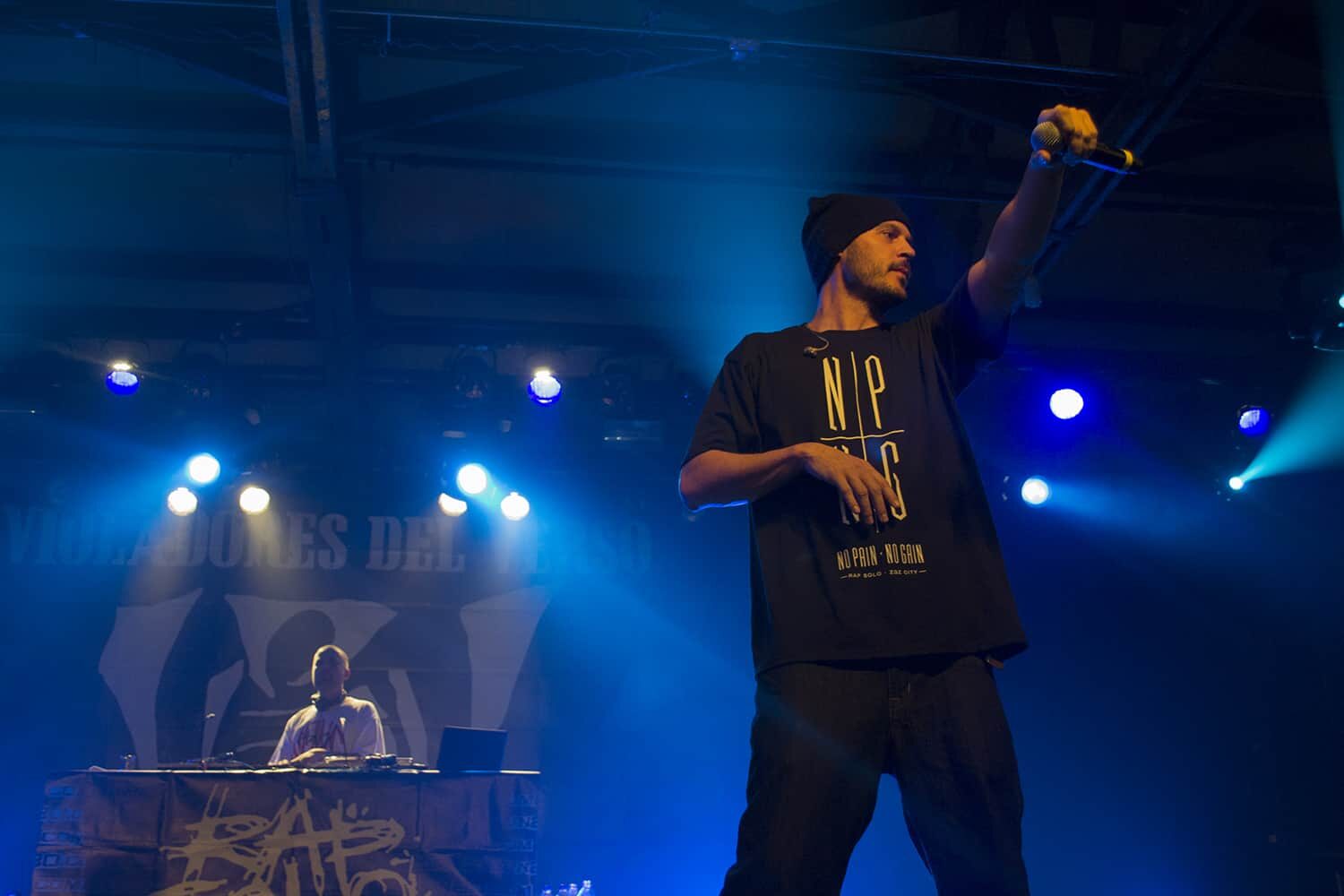 Violadores del Verso retumbó el Jose Cuervo Salón