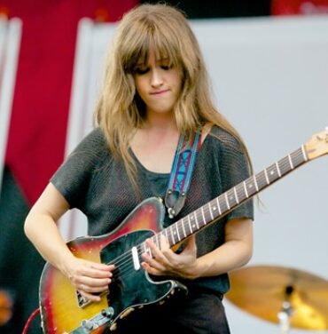 Amber Coffman anuncia álbum como solista