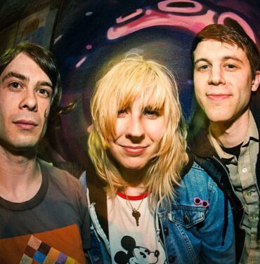 Bleeding Rainbow presenta 