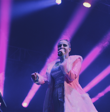 Maria Daniela y Su Sonido Lasser en El Plaza