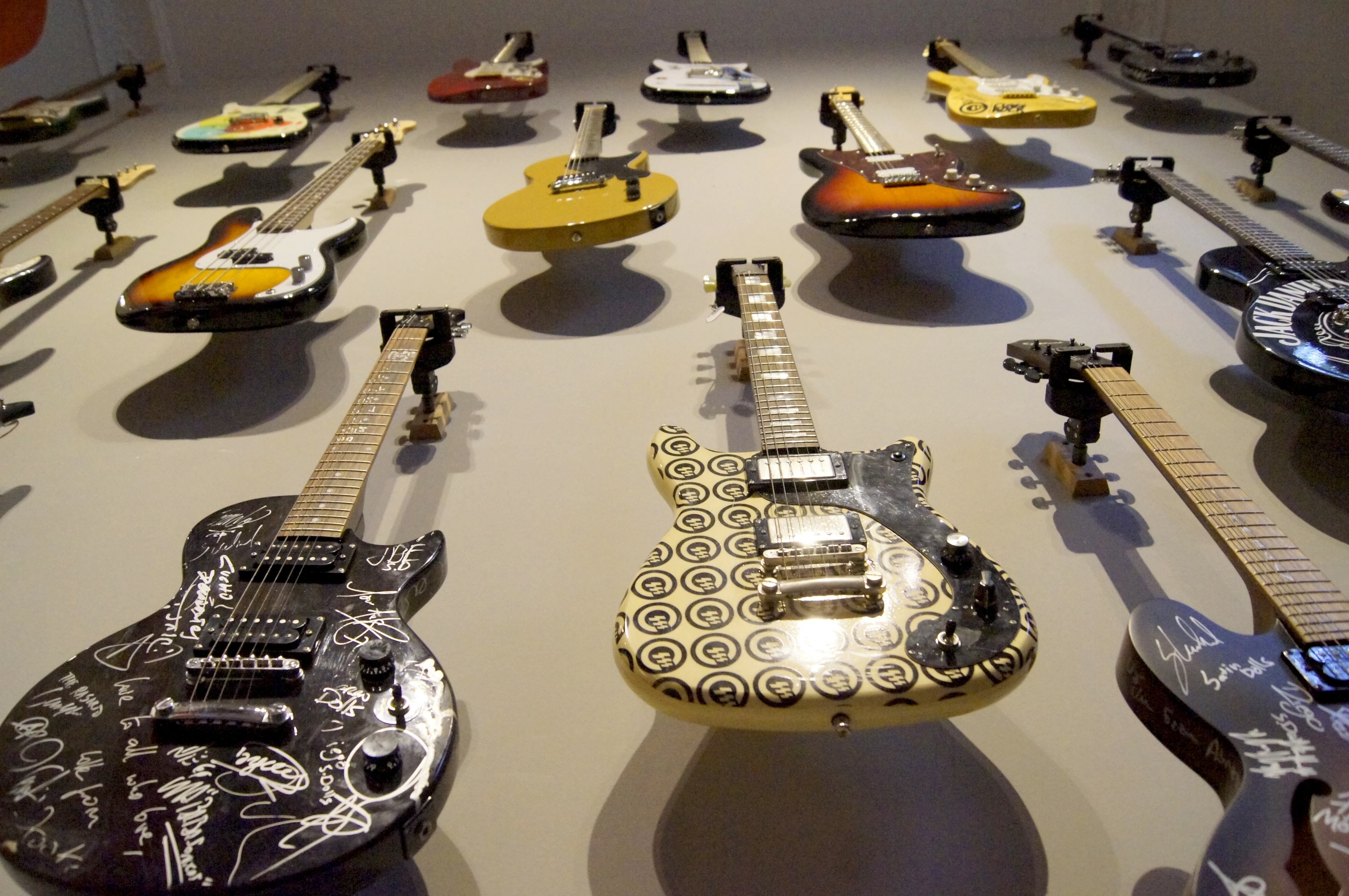 El Rock en México 1955-2010: La música a partir de sus objetos