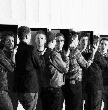 Sonia Moore colabora con Chk Chk Chk