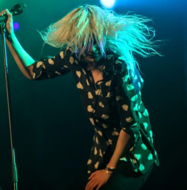 El mundo arrodillado ante The Kills