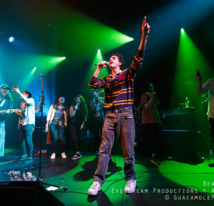 Beach Fossils en el Lunario