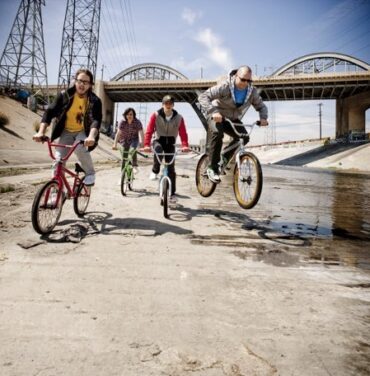 Escucha una nueva canción de Weezer