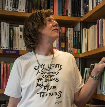 Escucha “May Daze”, lo nuevo de Thurston Moore