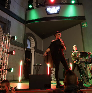 Noche Hipnosis: ADULT. en House of Vans