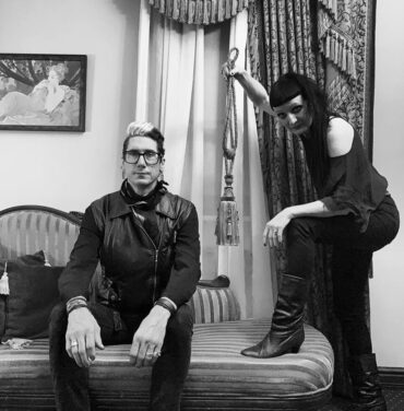 Entrevista con ADULT.