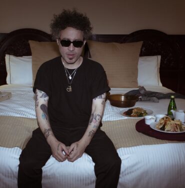 AJ Dávila anuncia álbum y comparte “El Mar”