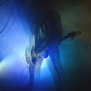 A Place To Bury Strangers en Caradura