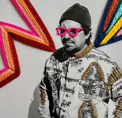 Adrian Quesada anuncia álbum y estrena “Ojos Secos (Feat. Cuco)”