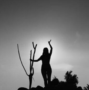 Mira el video que realizó La Chica para “Agua”