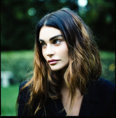 Aimée Osbourne anuncia la salida de su álbum debut con ARO