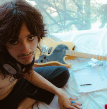 “Colchón”, lo nuevo de Aleex Raptor