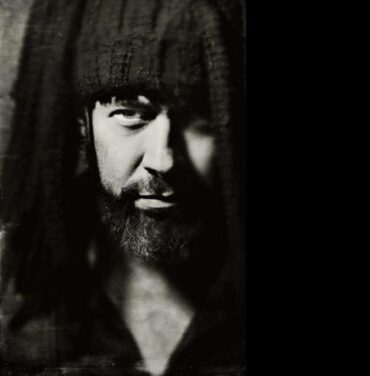 El lado B de 'Fractales II' de Alex Otaola llegará en noviembre