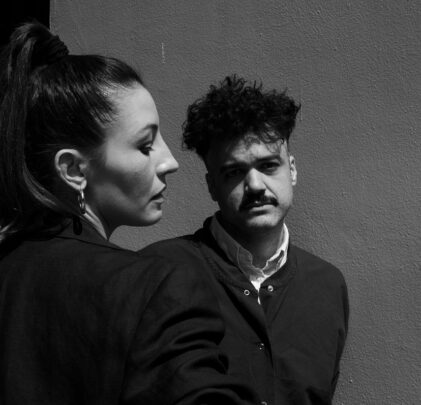 Alex Ferreira y Daniela Spalla estrenan versión acústica de “Lo Tuyo No Tiene Madre”