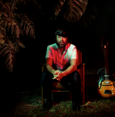 Alex Maas de The Black Angels anuncia álbum