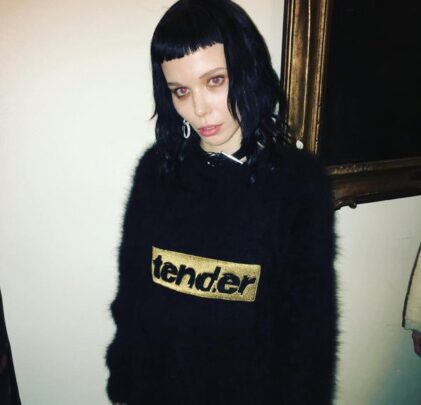 Alice Glass regresa con 