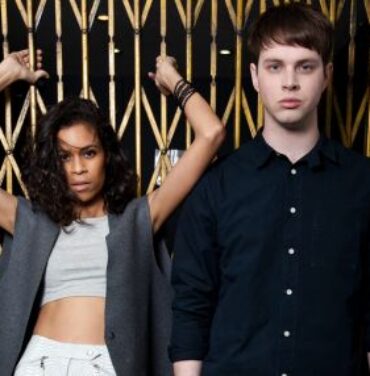 AlunaGeorge dará concierto virtual en Minecraft