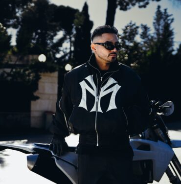 Álvaro Díaz vuelve con “PARANOIA”