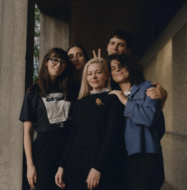 “Belinda Says” y “Very Online Guy”, lo nuevo de Alvvays