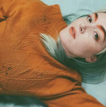 Andrea Franz presenta su nuevo sencillo “Future Friends”