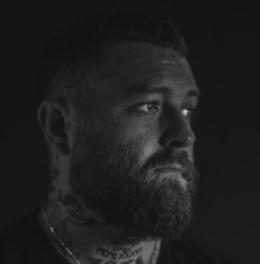 Andy Nicholson (ex Arctic Monkeys) comparte un nuevo sencillo