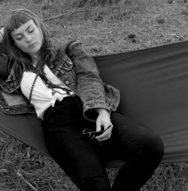 Angel Olsen versiona a David Bowie