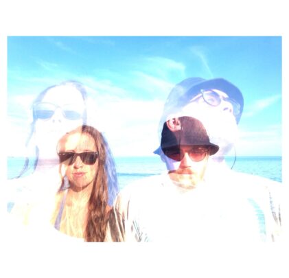 Apartamentos Acapulco hace cover a Caifanes