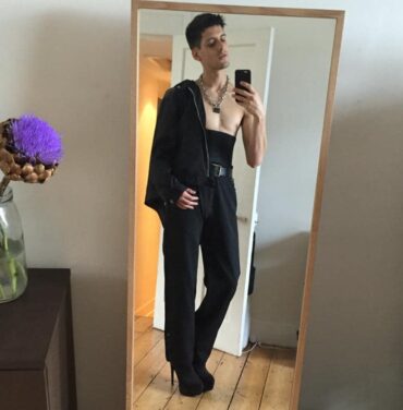 Arca anunció su nuevo álbum, 'Mutant'