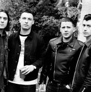 Arctic Monkeys estrena tema en vivo
