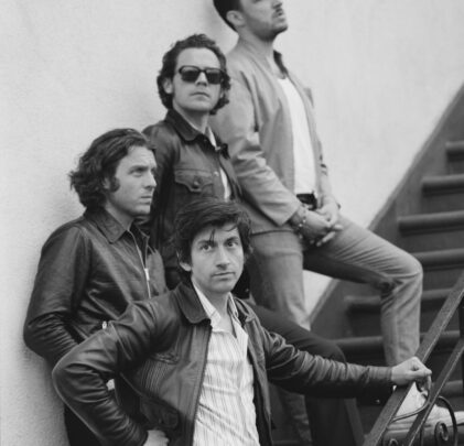 Arctic Monkeys abrirá tienda pop up en CDMX
