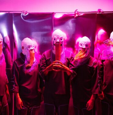 Mira el video de Austin TV para “De la Orquídea y la Avispa”