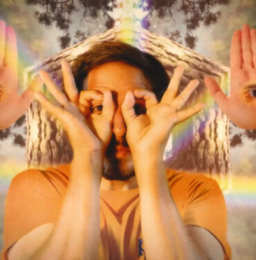 PREMIERE FARO: Autobus libera video para “Nos Vamos a Fundir”