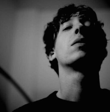 Escucha el álbum debut de Daniel Avery