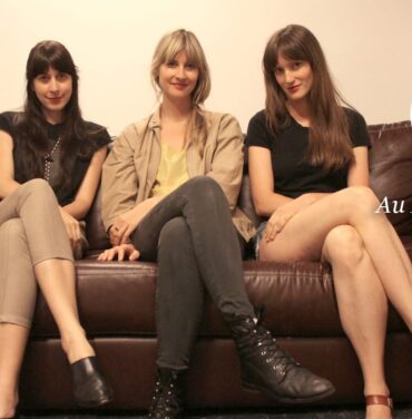 ¡Bckstg con Au Revoir Simone!