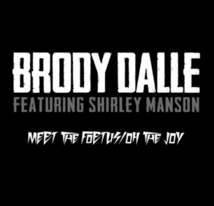 Brody Dalle comparte video para “Meet The Foetus / Oh The Joy”