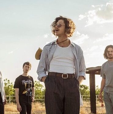 Escucha “Mi Fiesta”, la nueva canción de Bandalos Chinos