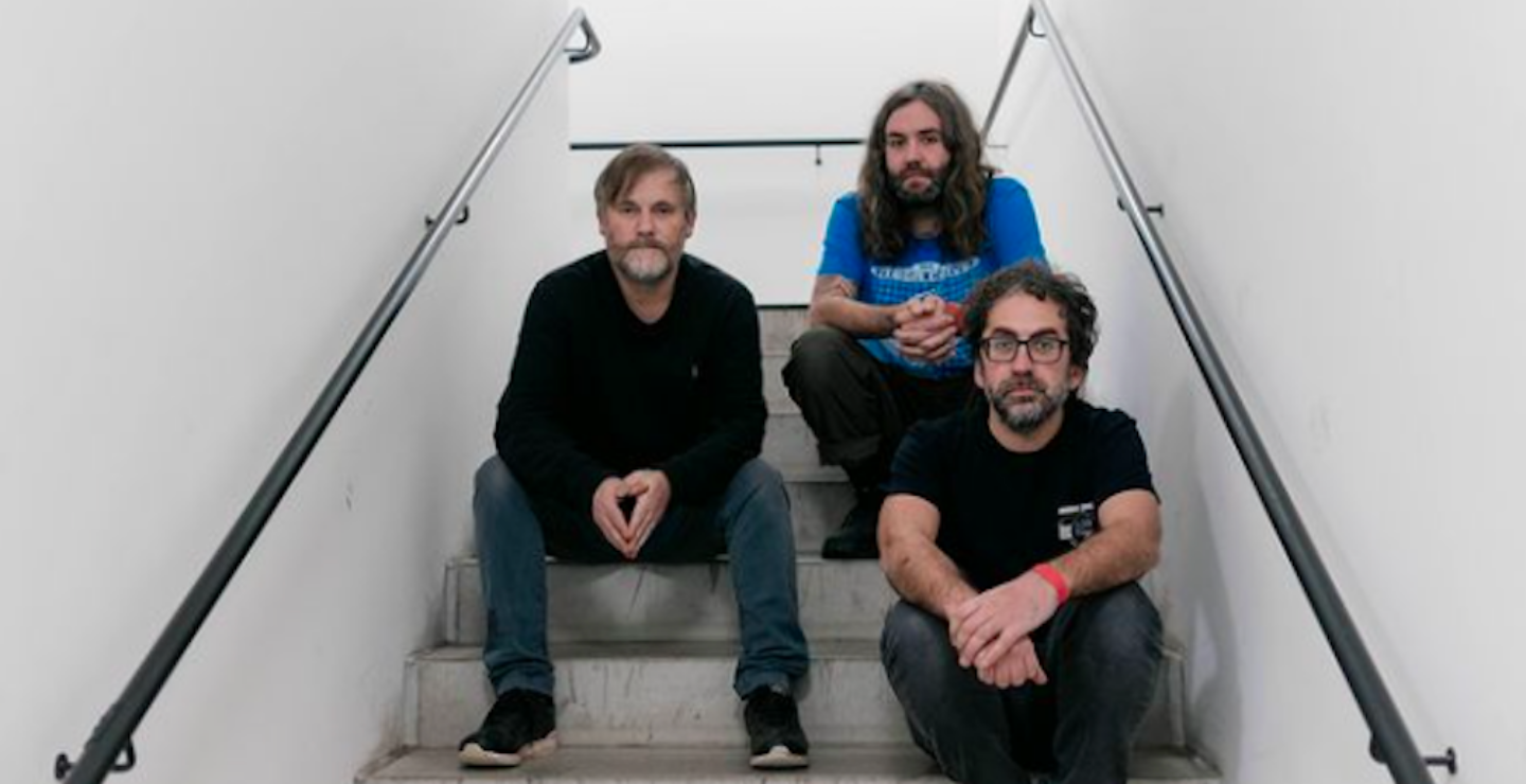 Beak> sorprende con su nuevo álbum ‘>>>>’