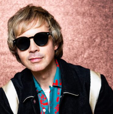 Beck estrena “Thinking About You”