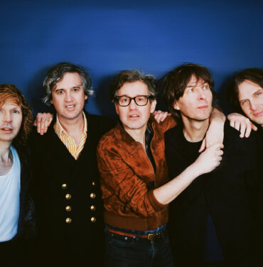 Beck y Phoenix se unen en “Odyssey”