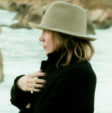 Beth Orton comparte “Forever Young”