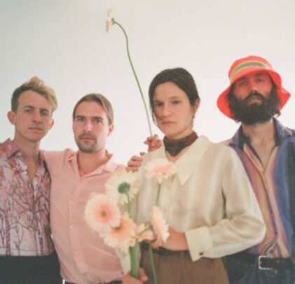 Escucha “Certainty”, el nuevo sencillo de Big Thief